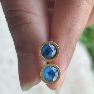 Vintage gold tone topaz stone semi precious bezel Stud Earrings